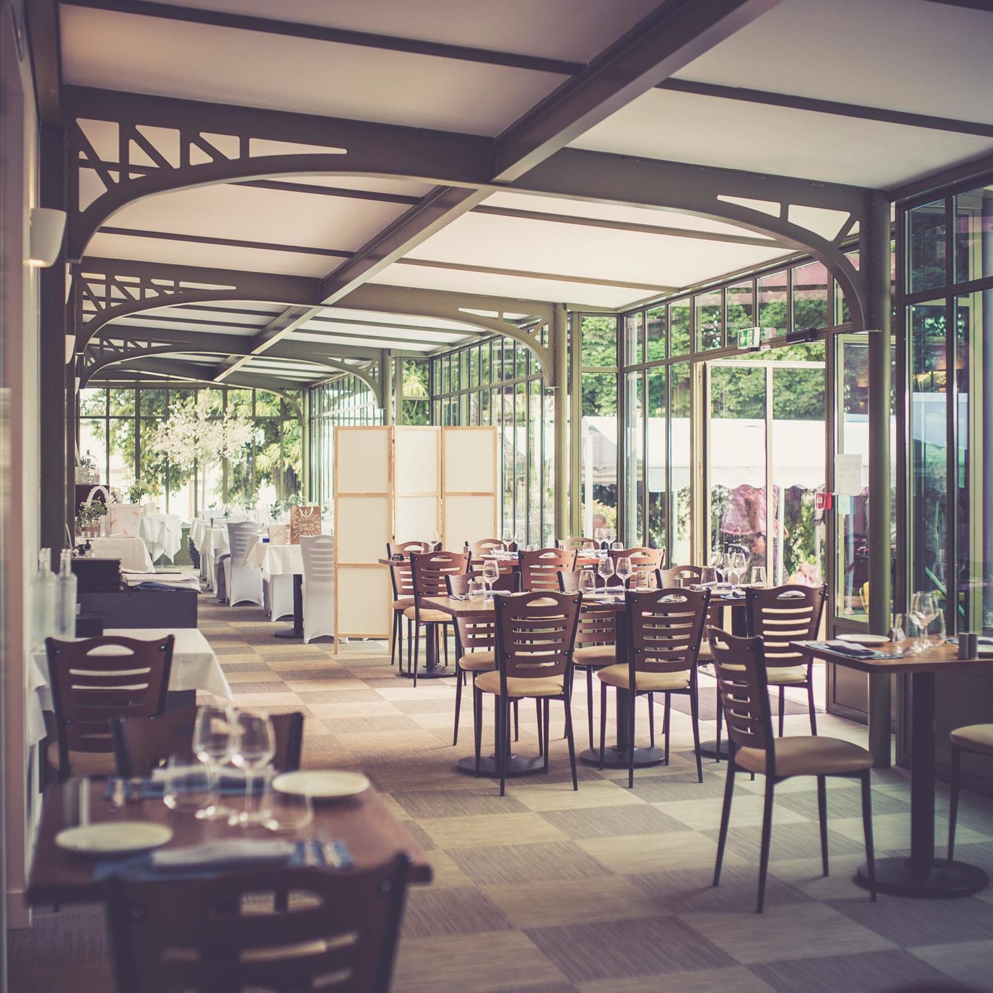 Écouen Il Maestro - Hotel Restaurant Du Chateau מראה חיצוני תמונה